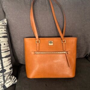 Dooney & Bourke